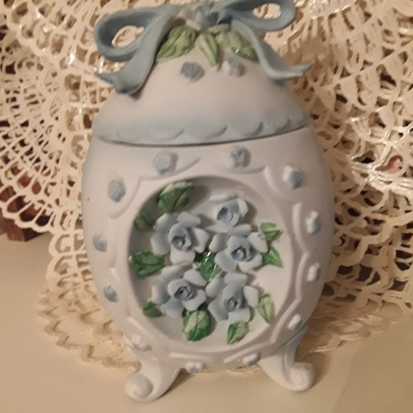 Vintage Ceramic Bisque Lidded Egg - Picture 1 of 6